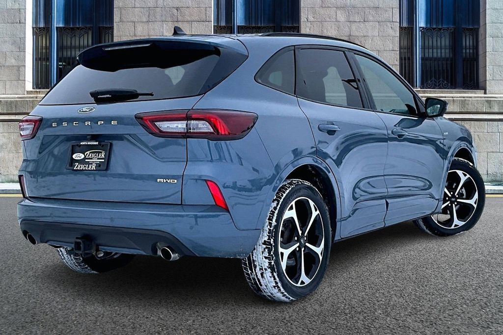 Certified 2023 Ford Escape ST-Line Select w/ Tech Pack #2 image 11