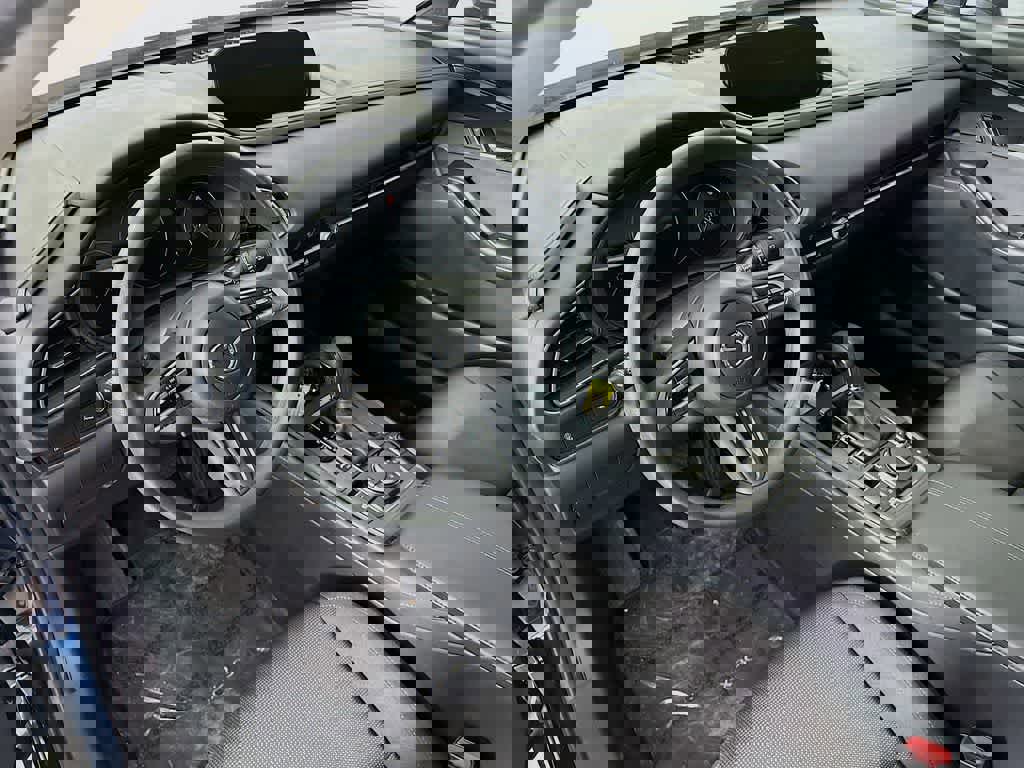 Used 2022 MAZDA CX-30 AWD 2.5 S image 13