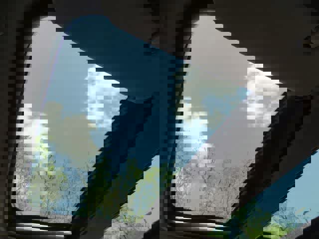 Used 2020 MINI Cooper 2-Door Hardtop image 8