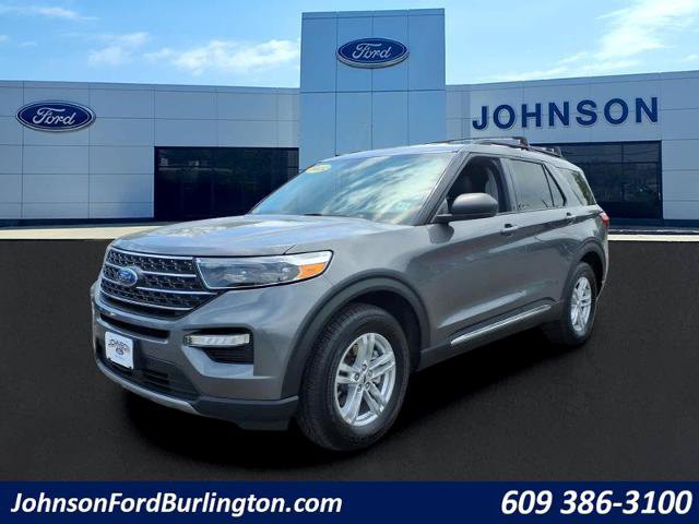 Certified 2022 Ford Explorer XLT w/ Equipment Group 202A AWD/4WD image 7