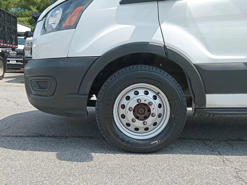 Certified 2023 Ford Transit 250 Medium Roof AWD image 13