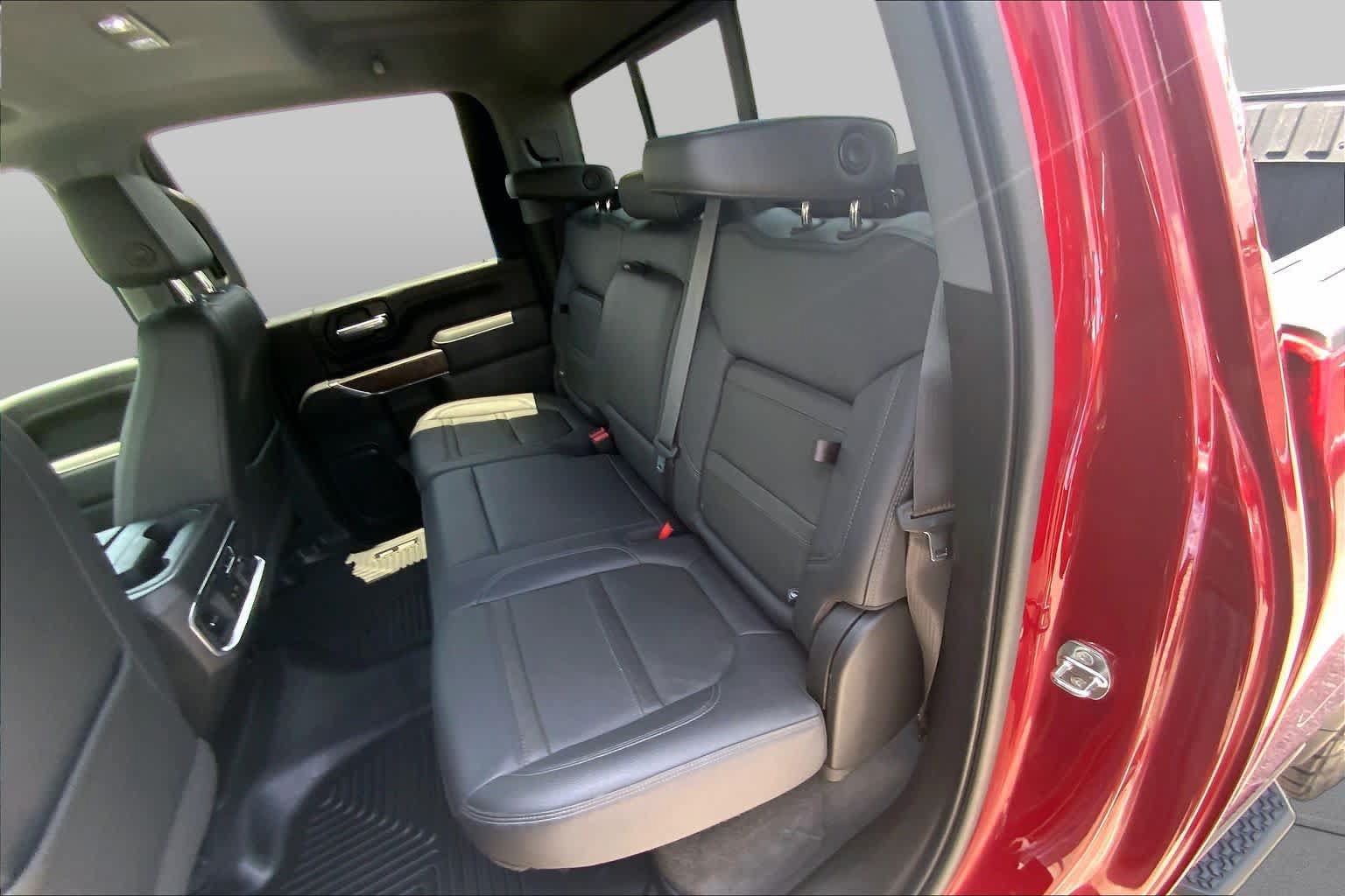 Used 2021 GMC Sierra 2500 Denali w/ Denali Ultimate Package AWD/4WD image 21