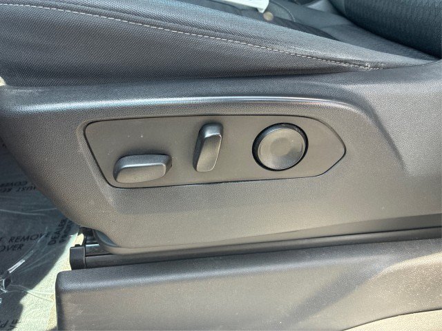 Used 2022 Chevrolet Silverado 1500 Custom Trail Boss w/ LPO, Dark Essentials Package AWD/4WD image 17