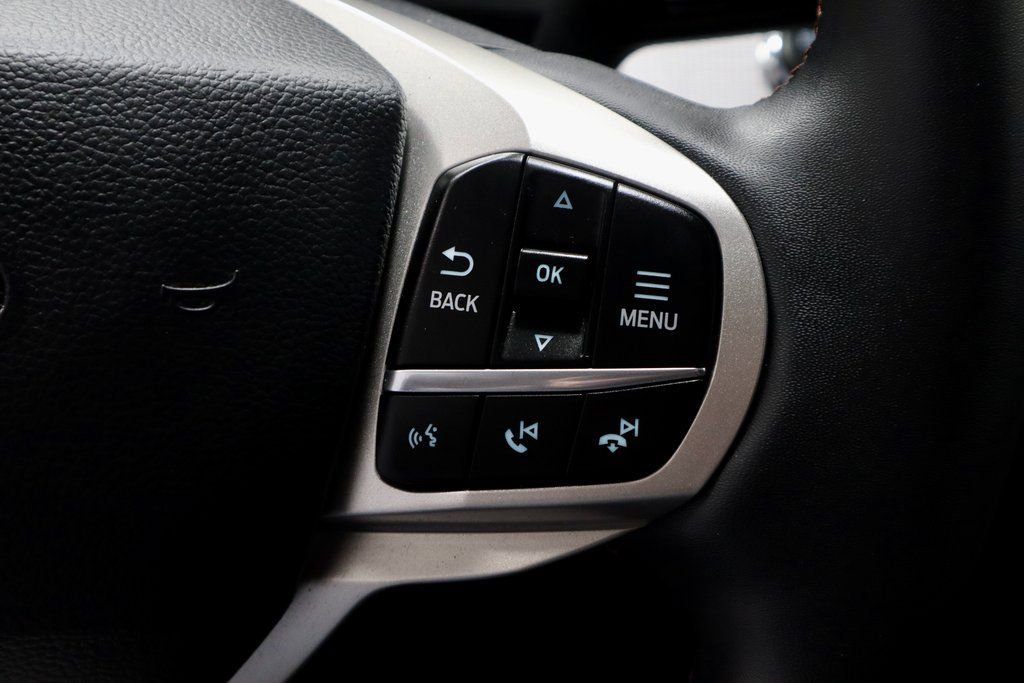 Certified 2025 Ford Explorer Active AWD/4WD image 30