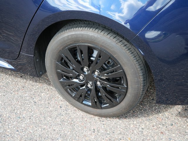 Used 2025 Toyota Corolla LE FWD image 8