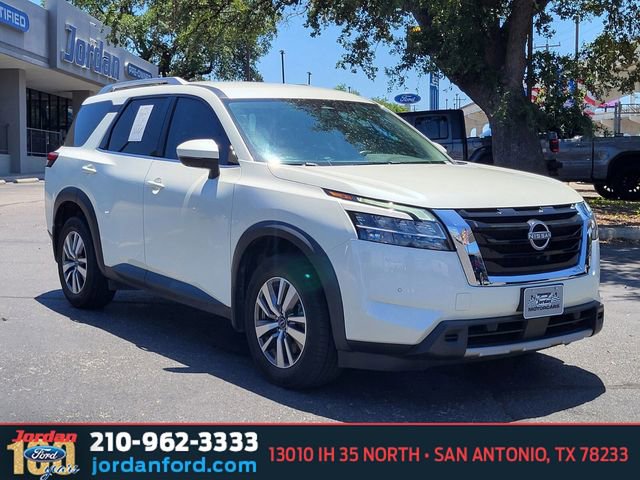 Used 2023 Nissan Pathfinder SL FWD image 7