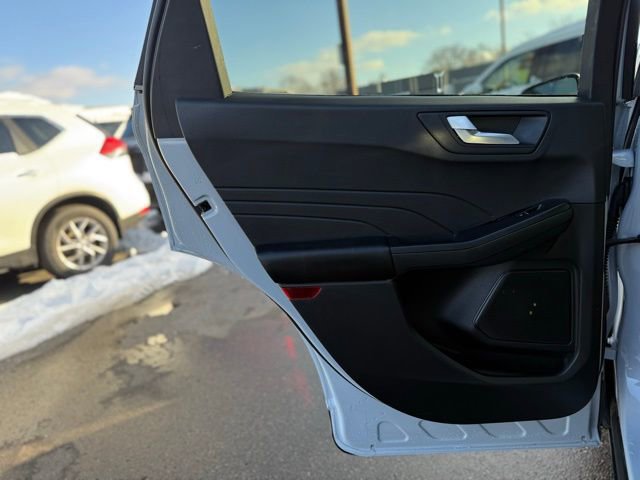 Certified 2025 Ford Escape SE image 15