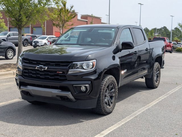 Used 2022 Chevrolet Colorado Z71 w/ Z71 Midnight Edition AWD/4WD image 3