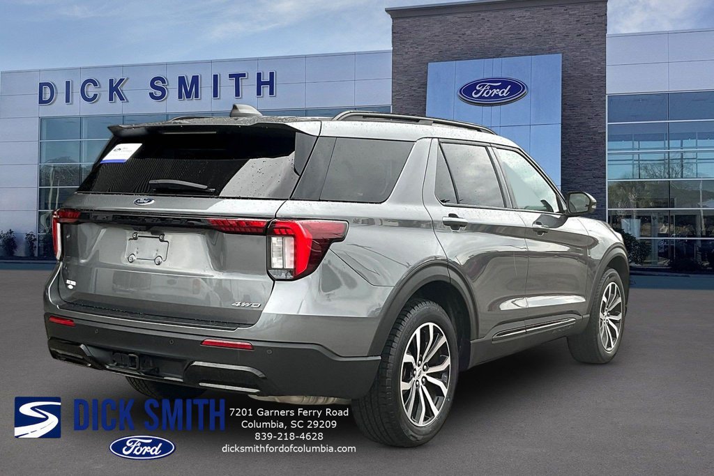 Certified 2025 Ford Explorer ST-Line AWD/4WD image 6