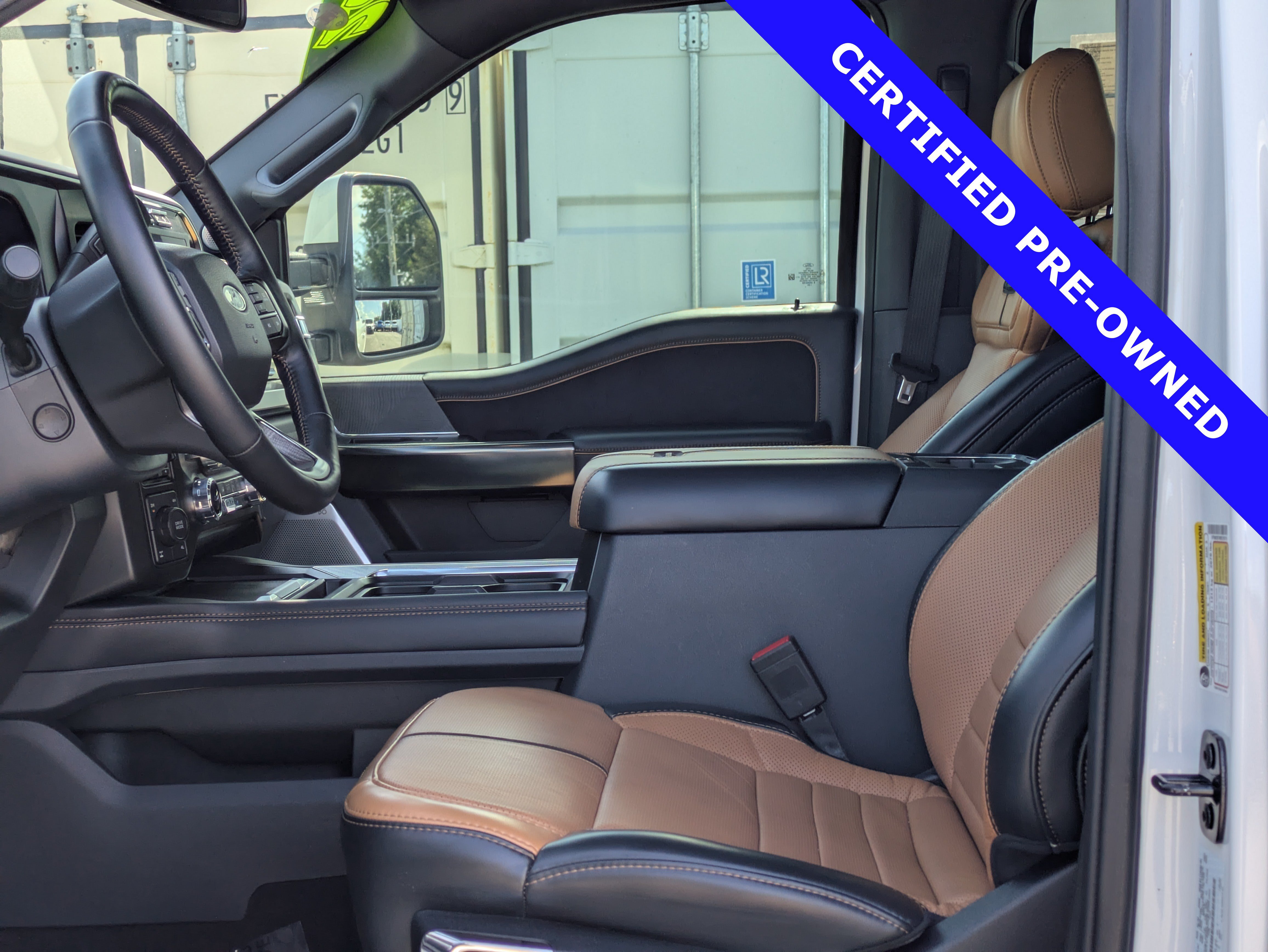 Certified 2024 Ford F250 Platinum AWD/4WD image 23