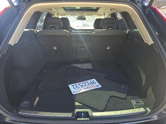 Used 2025 Volvo XC60 B5 Plus image 15