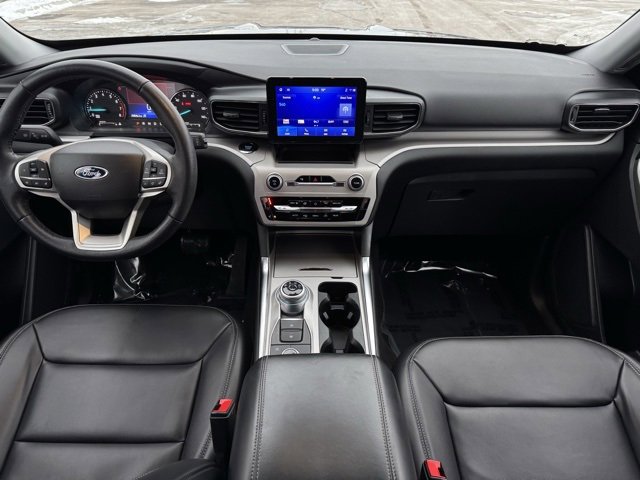 Certified 2023 Ford Explorer XLT w/ Equipment Group 202A image 6