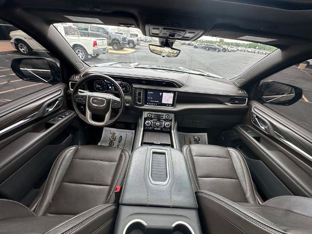 Used 2021 GMC Yukon Denali w/ Denali Premium Package AWD/4WD image 4