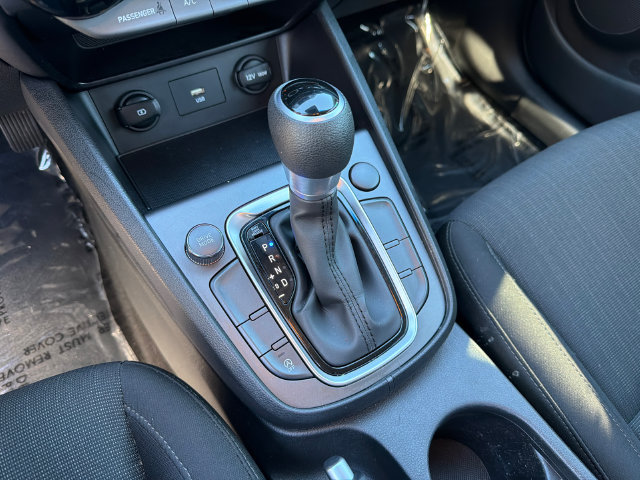 Used 2022 Hyundai Kona SEL FWD image 33
