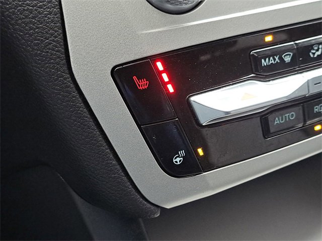 Certified 2022 Ford Explorer XLT w/ Equipment Group 202A image 18