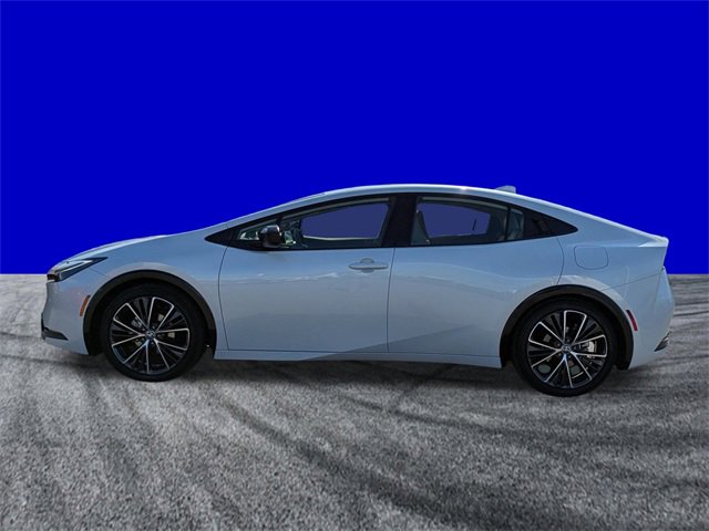 Used 2023 Toyota Prius XLE image 7