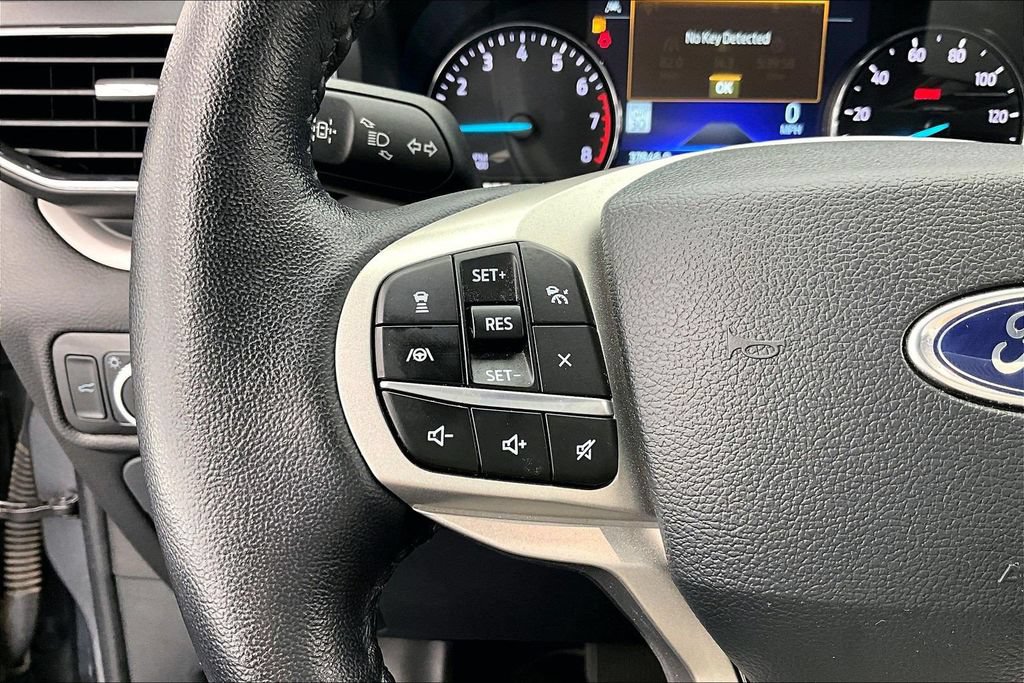 Certified 2023 Ford Explorer XLT w/ Equipment Group 202A AWD/4WD image 18