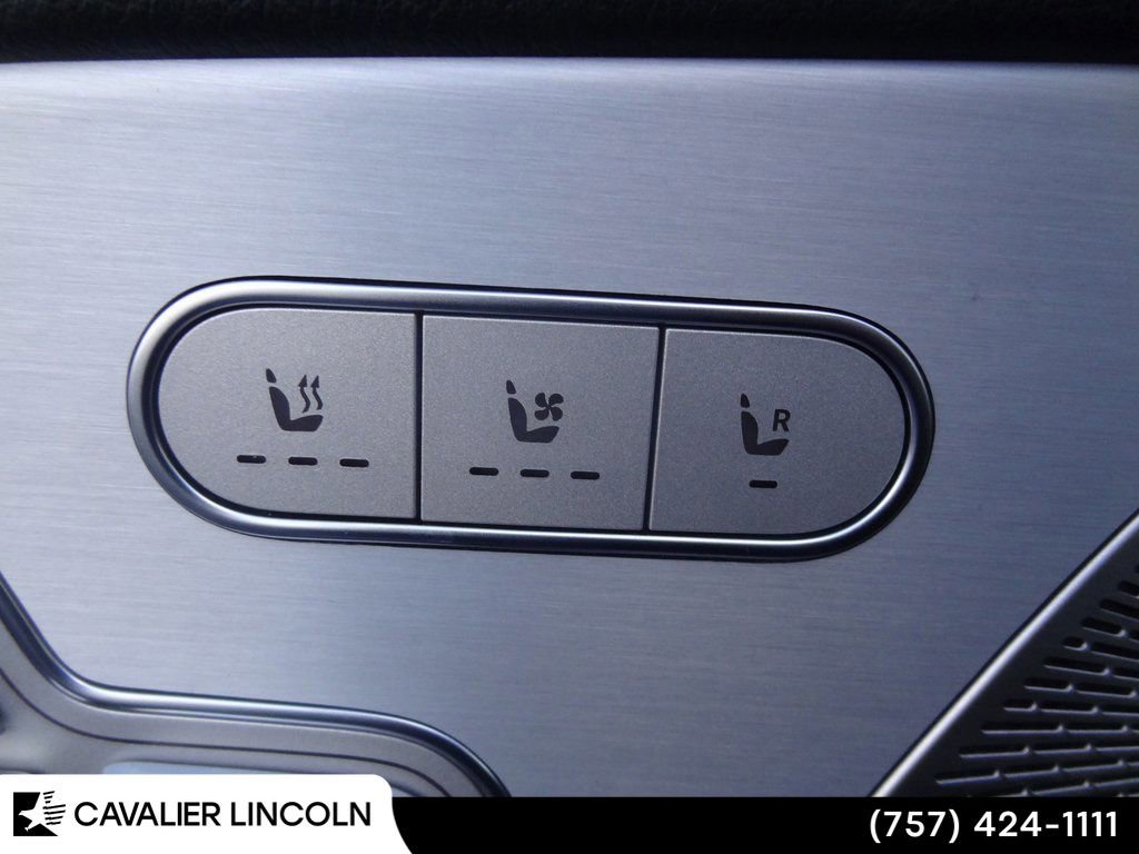 Used 2024 Mercedes-Benz GLS 450 GLS 450 image 16