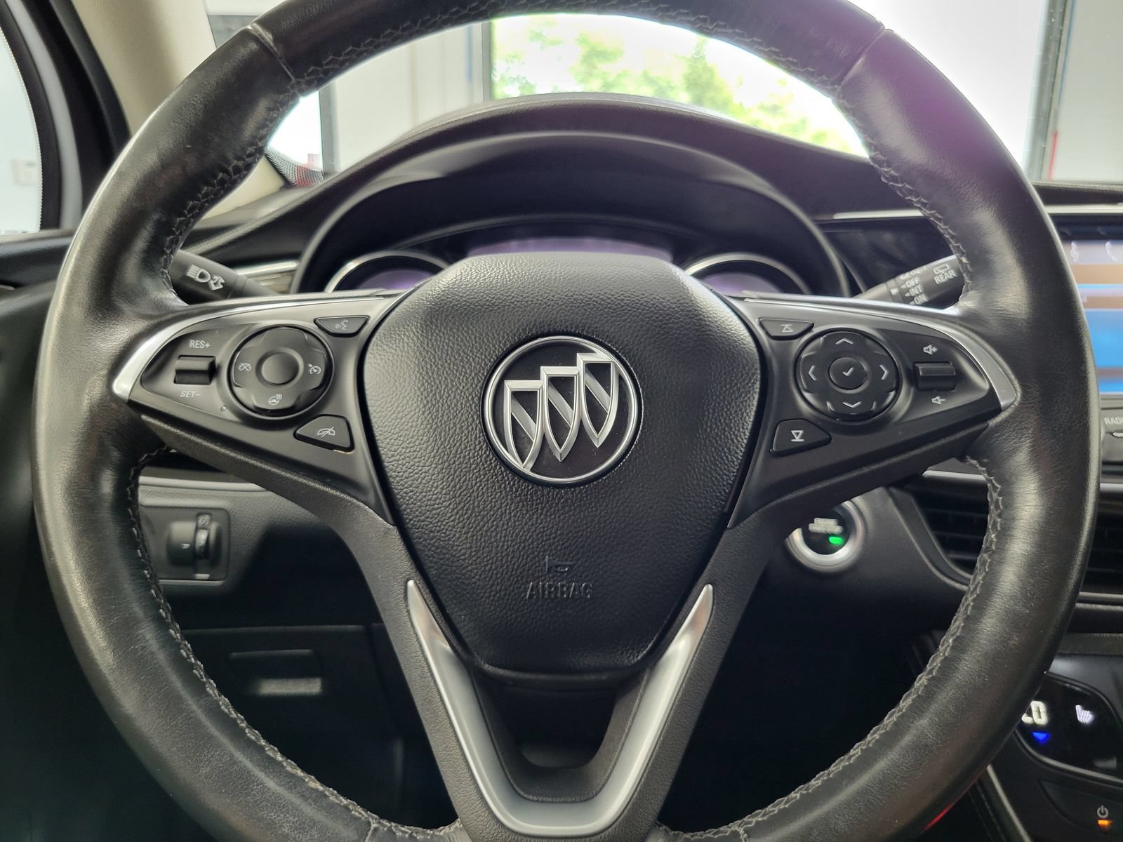 Used 2020 Buick Envision Essence AWD/4WD image 12