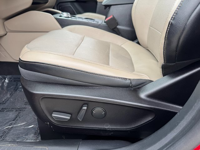 Certified 2020 Ford Escape Titanium image 15