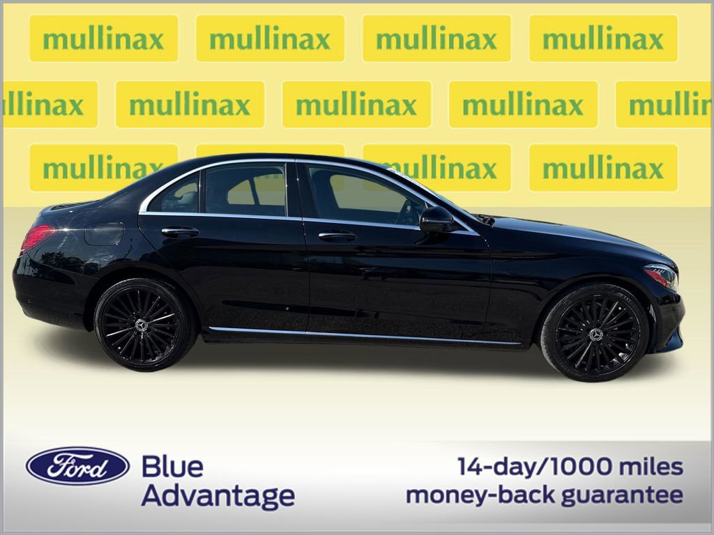 Used 2020 Mercedes-Benz C 300 Sedan image 2