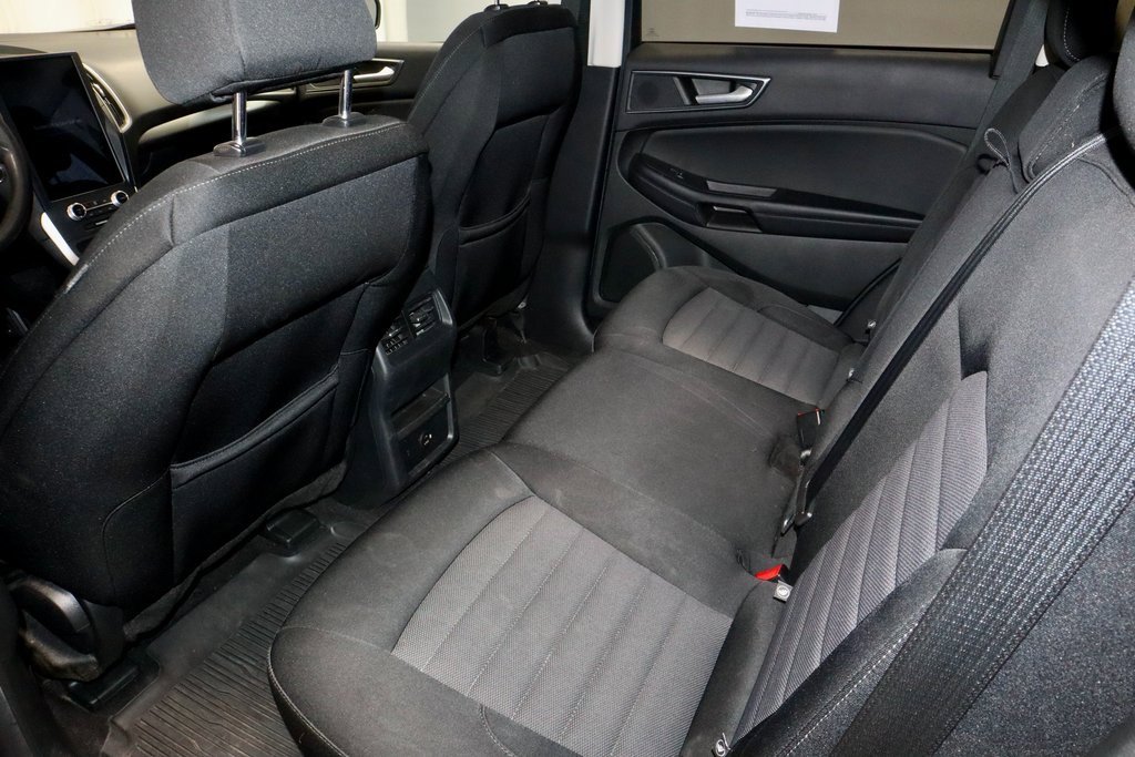 Certified 2022 Ford Edge SE w/ Black Appearance Package image 20