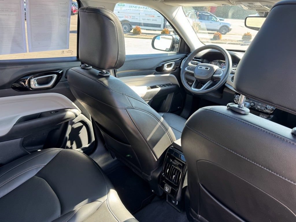 Used 2022 Jeep Compass Limited w/ Sun and Sound Group AWD/4WD image 19