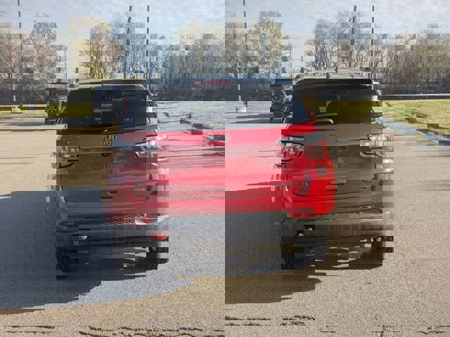 Used 2023 Jeep Compass Trailhawk image 4