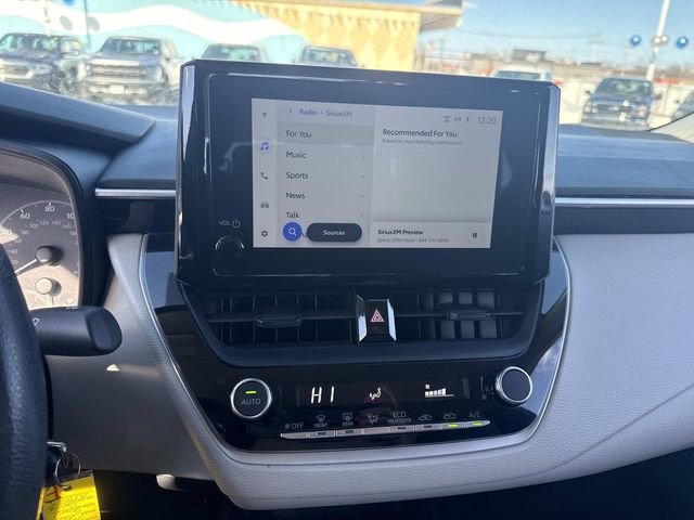 Used 2023 Toyota Corolla LE image 21