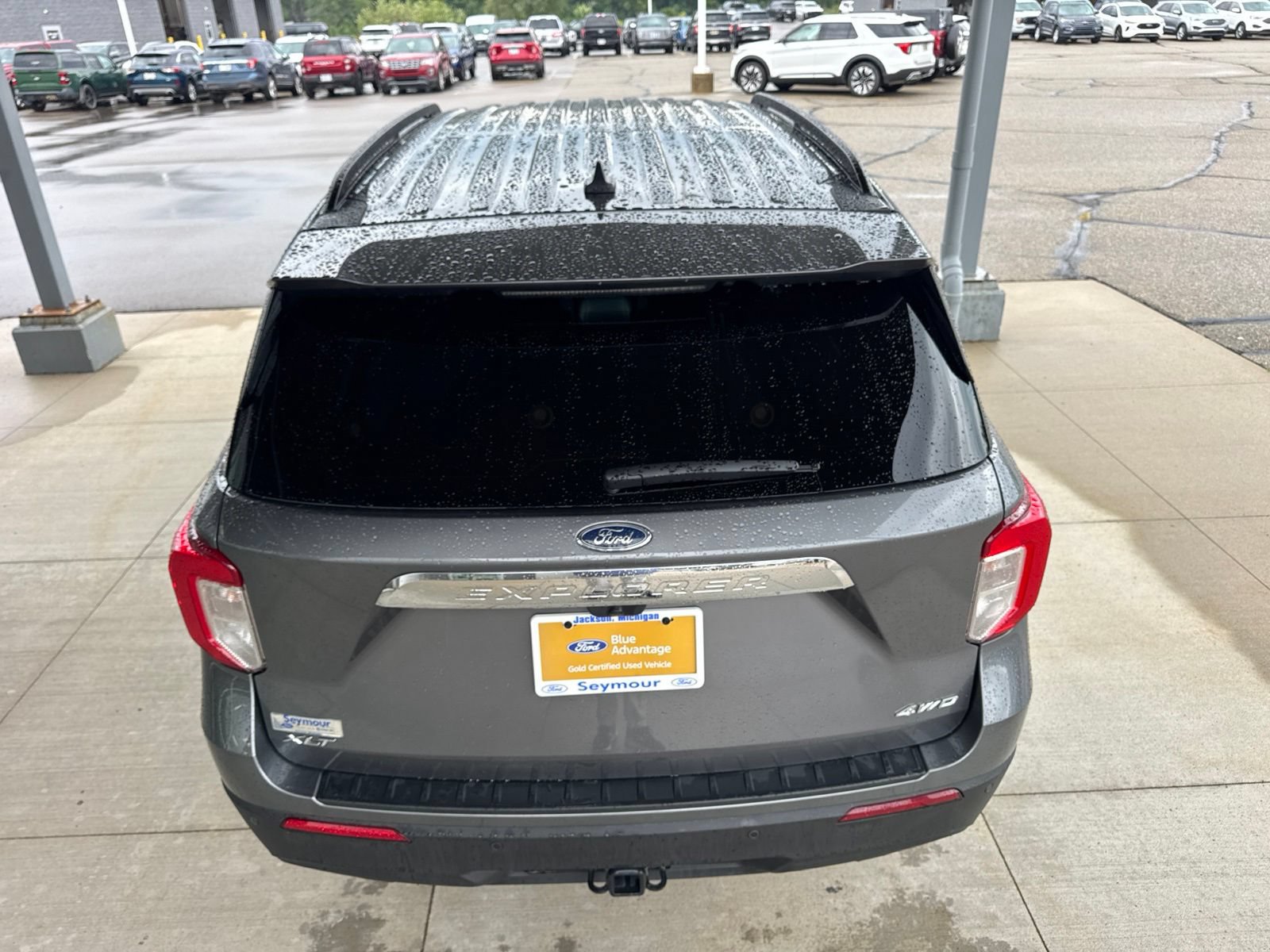 Certified 2024 Ford Explorer XLT w/ Class IV Trailer Tow Package AWD/4WD image 7