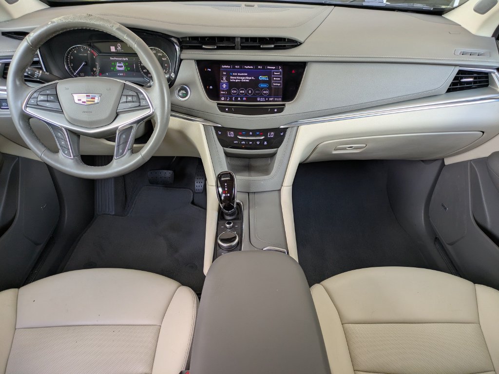 Used 2023 Cadillac XT5 Premium Luxury FWD image 16