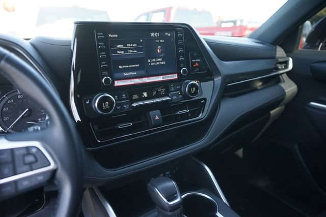 Used 2022 Toyota Highlander XSE AWD/4WD image 29