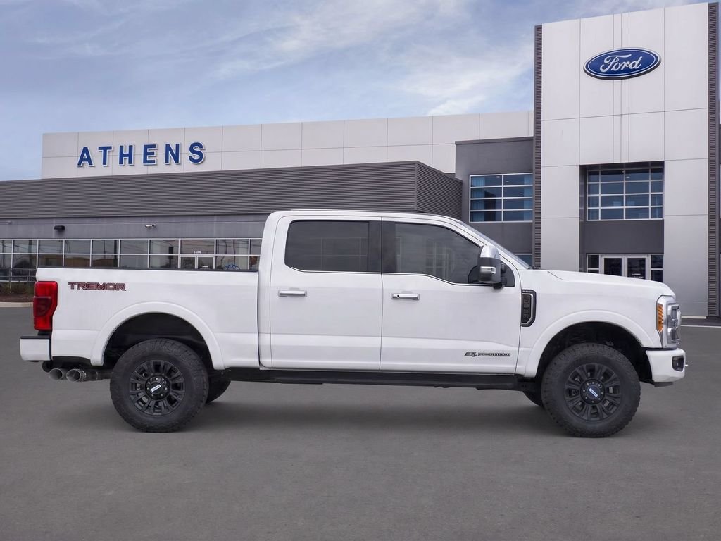 Certified 2022 Ford F350 Platinum w/ Tremor Off-Road Package AWD/4WD image 8