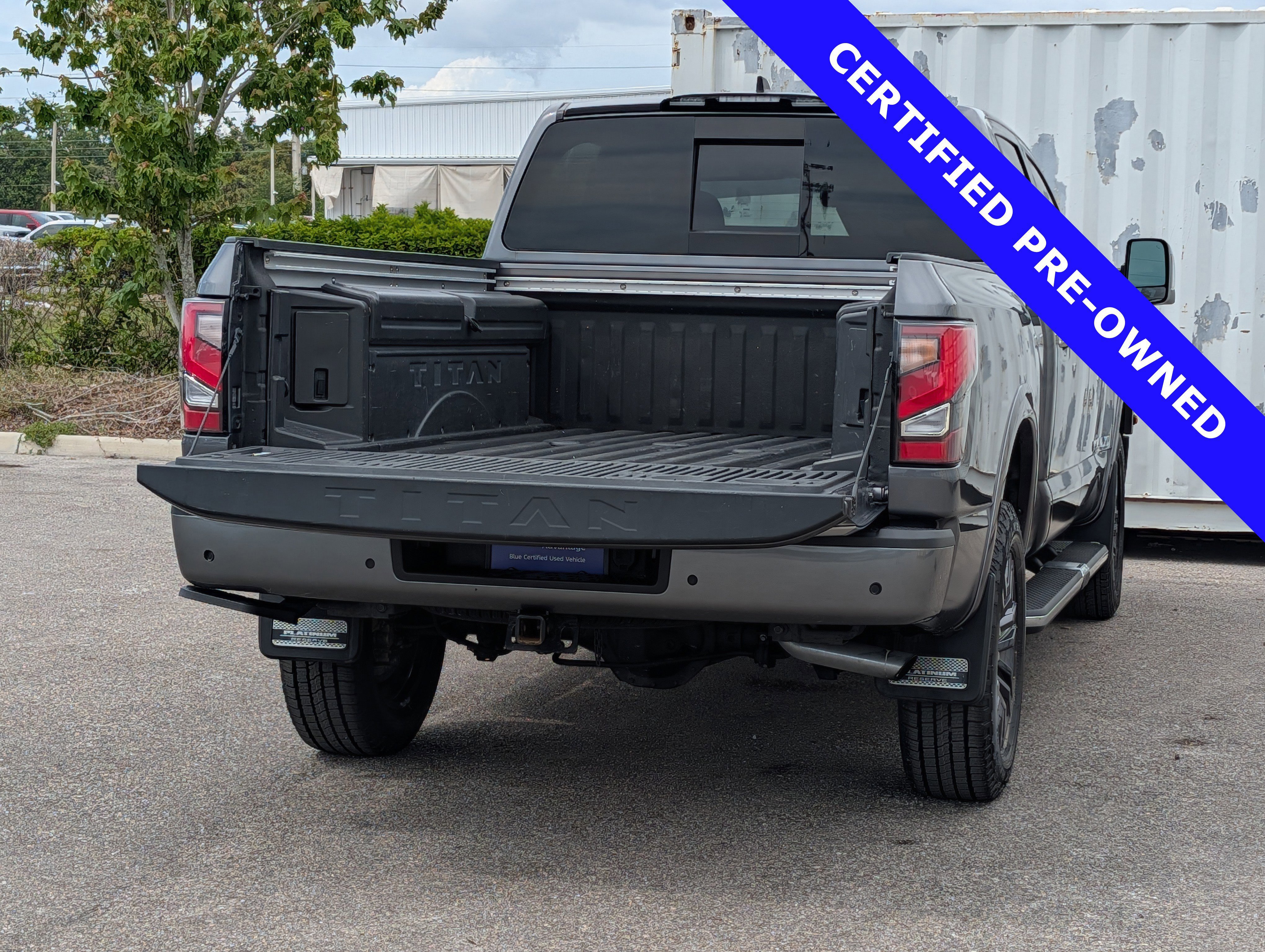 Used 2023 Nissan Titan Platinum Reserve w/ Moonroof Package image 13