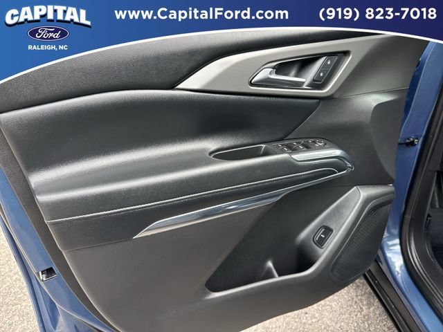Used 2026 Chevrolet Traverse LT w/ Driver Confidence Package FWD image 20