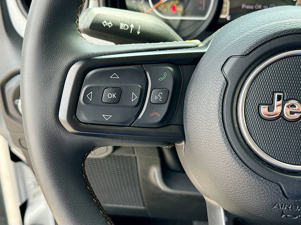 Used 2024 Jeep Wrangler Unlimited Sport AWD/4WD image 12