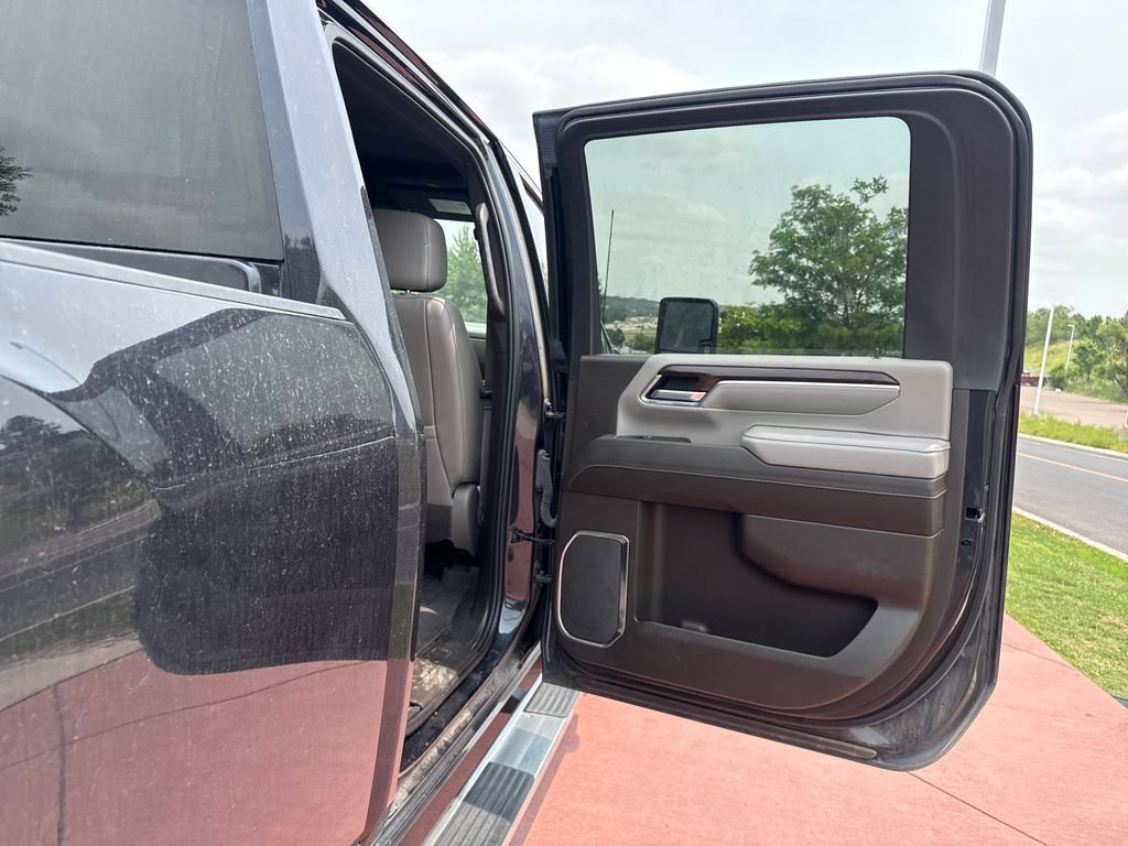 Used 2024 GMC Sierra 3500 SLT w/ SLT Premium Package AWD/4WD image 24