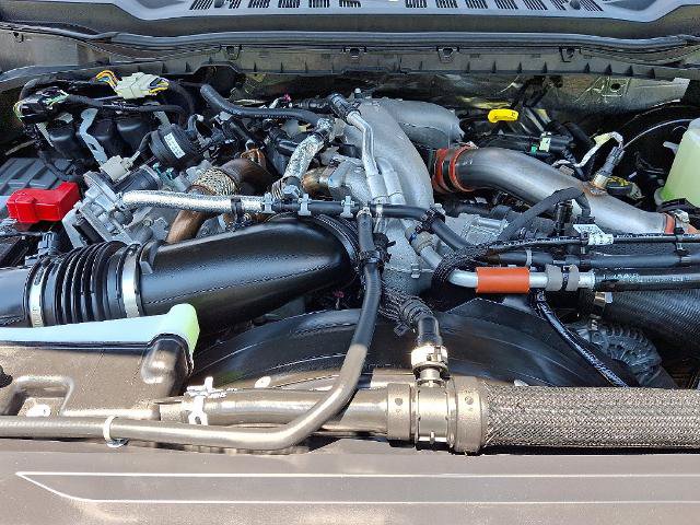 Certified 2024 Ford F250 Lariat w/ Lariat Ultimate Package AWD/4WD image 31