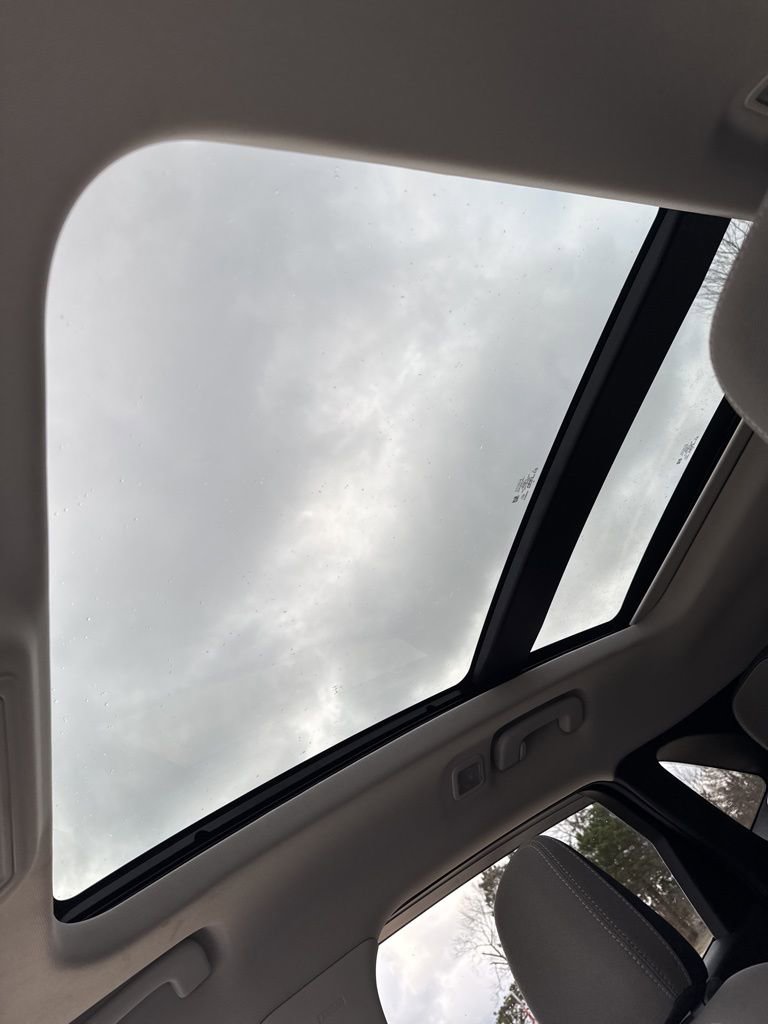 Certified 2022 Ford Escape SE w/ SE Sport Appearance Package image 23