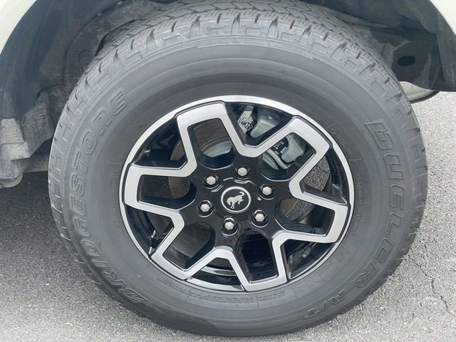 Certified 2025 Ford Bronco Outer Banks image 9
