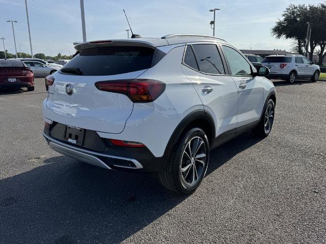 Used 2023 Buick Encore GX Select w/ Safety Package II FWD image 3