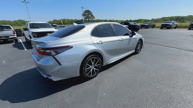 Used 2022 Toyota Camry SE FWD image 7