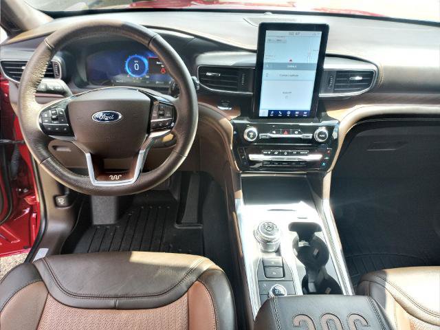 Certified 2023 Ford Explorer King Ranch w/ Technology Package AWD/4WD image 9