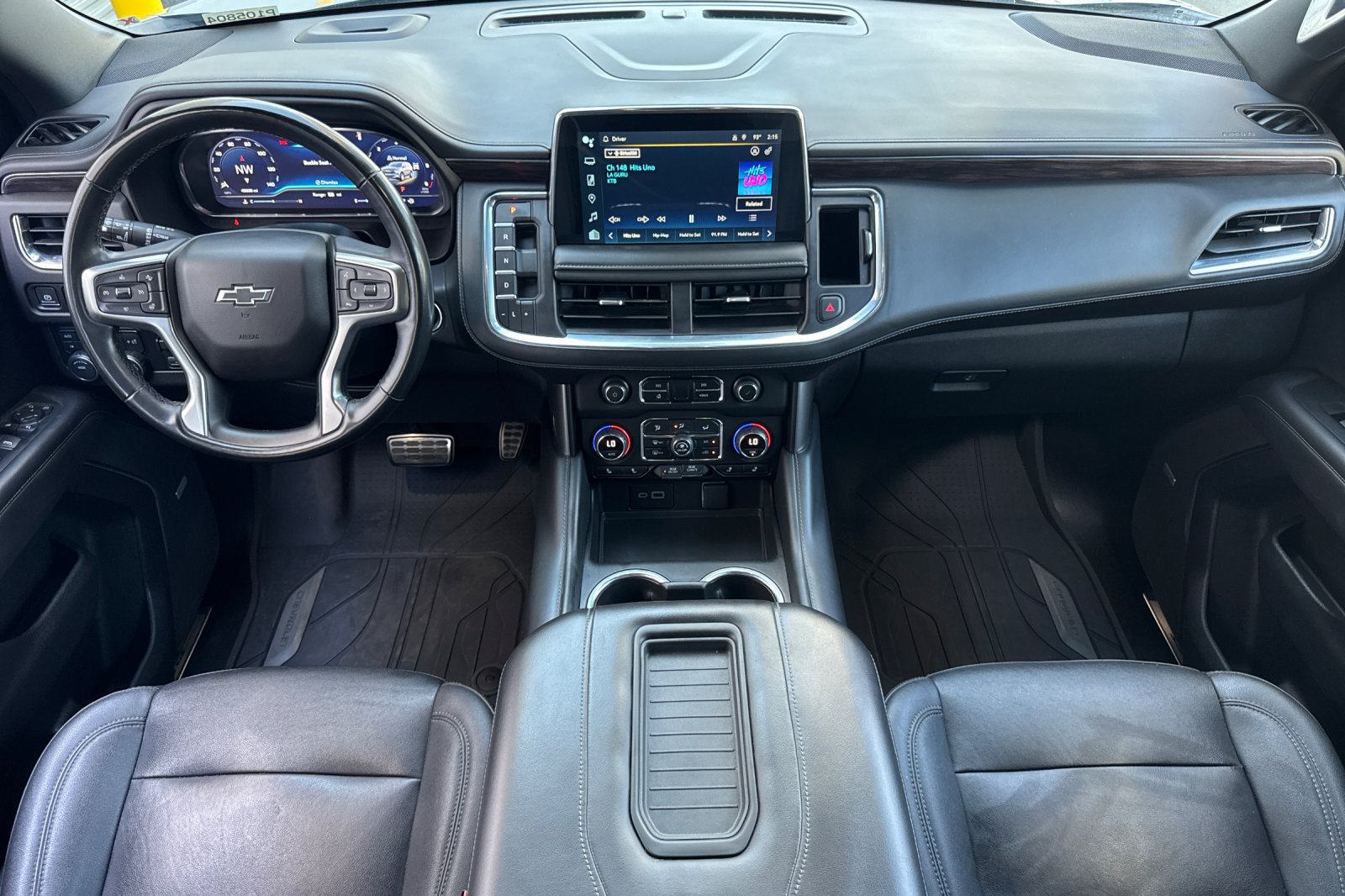 Used 2023 Chevrolet Tahoe Z71 w/ Luxury Package AWD/4WD image 12