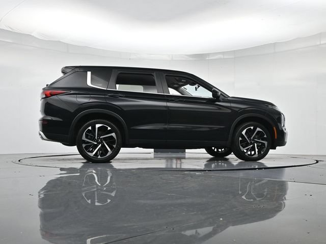 Used 2024 Mitsubishi Outlander SE AWD/4WD image 37