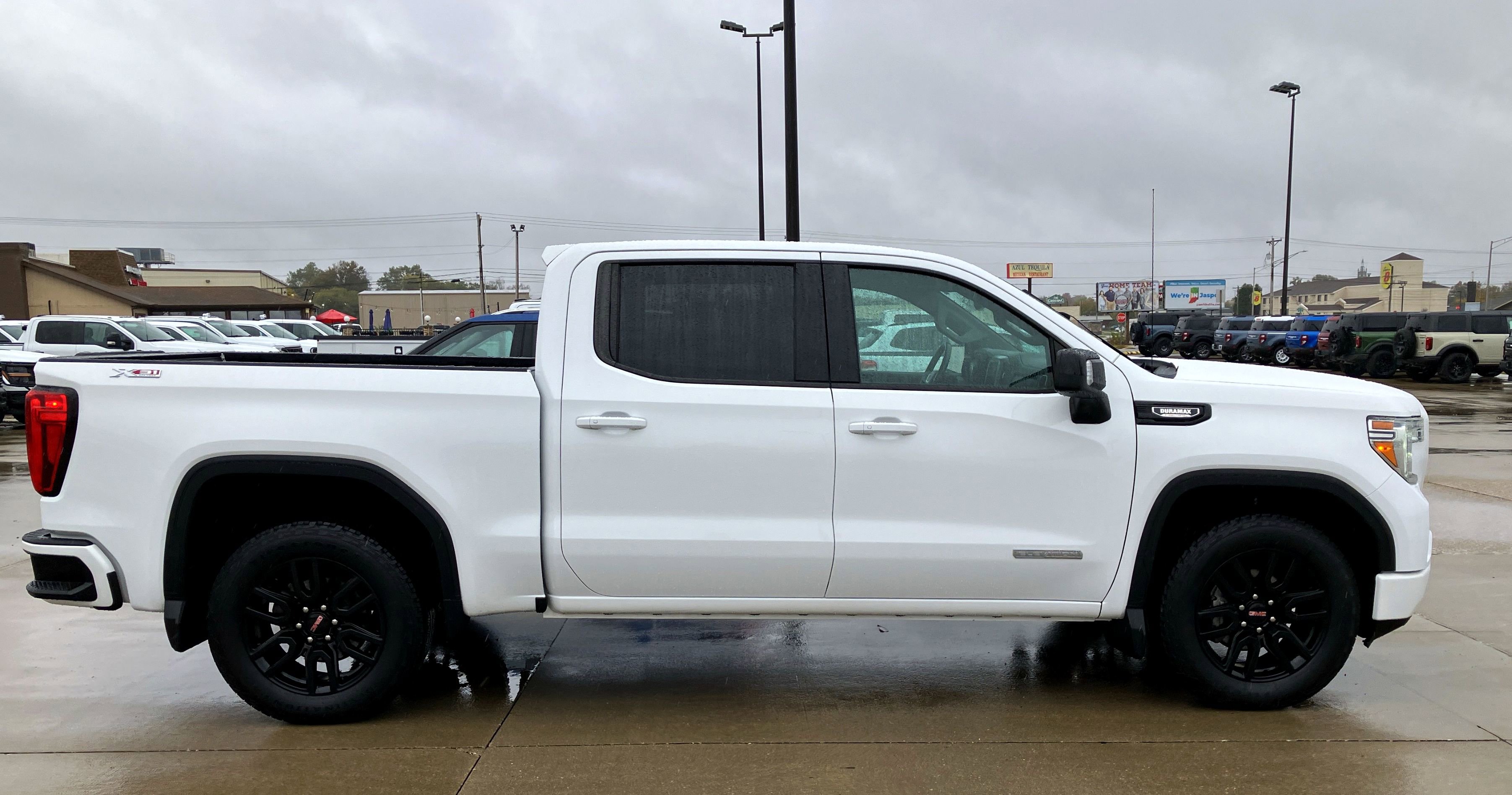 Used 2020 GMC Sierra 1500 Elevation w/ Elevation Value Package image 6