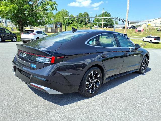 Used 2025 Hyundai Sonata SEL FWD image 5