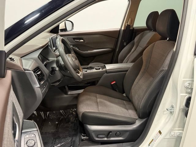 Used 2021 Nissan Rogue SV AWD/4WD image 14