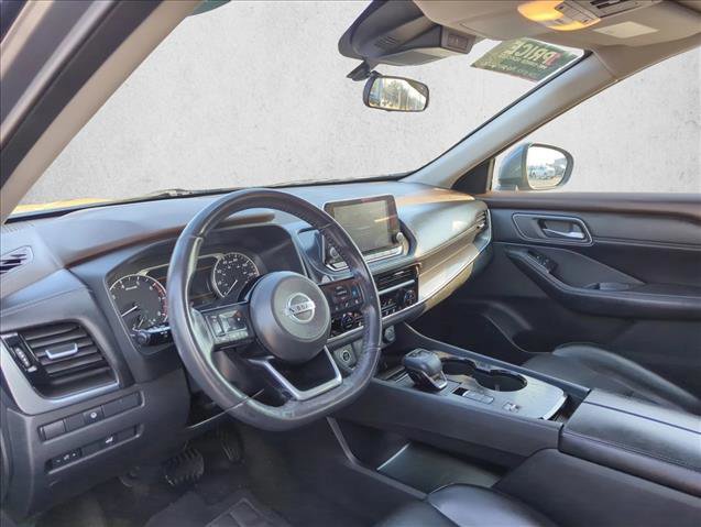 Used 2021 Nissan Rogue SV w/ Premium Package image 11