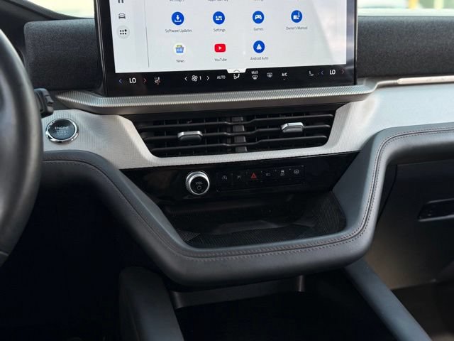 Certified 2025 Ford Explorer Active w/ Active Comfort Package AWD/4WD image 27